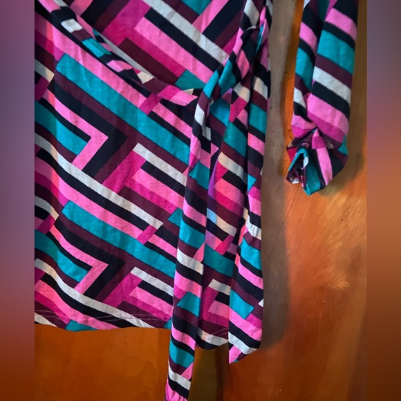 Derek Heart Couture- Abstract Colorful Dress - Picture 5 of 10